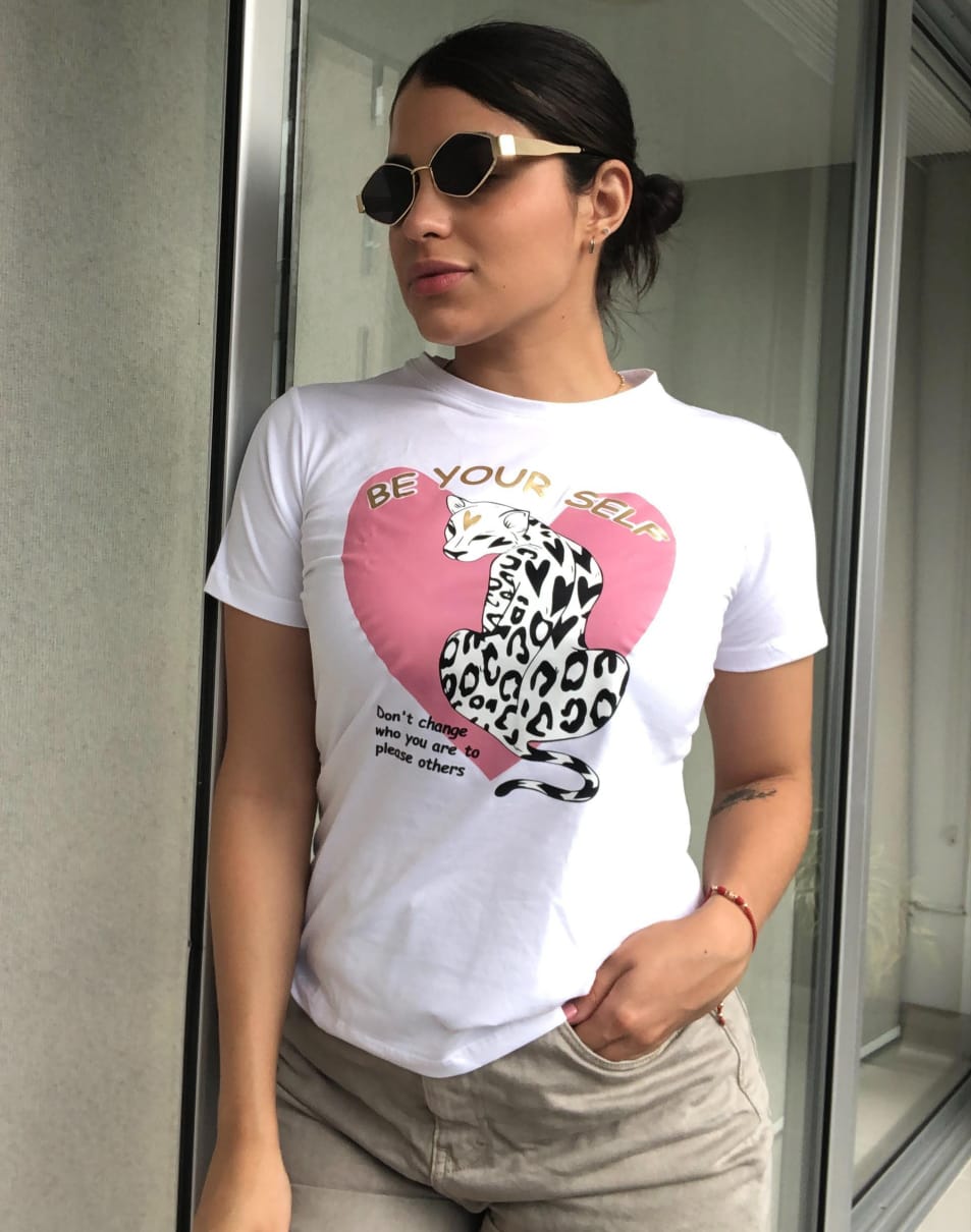 Camiseta Dama Be Your Self Dorado Metalizado