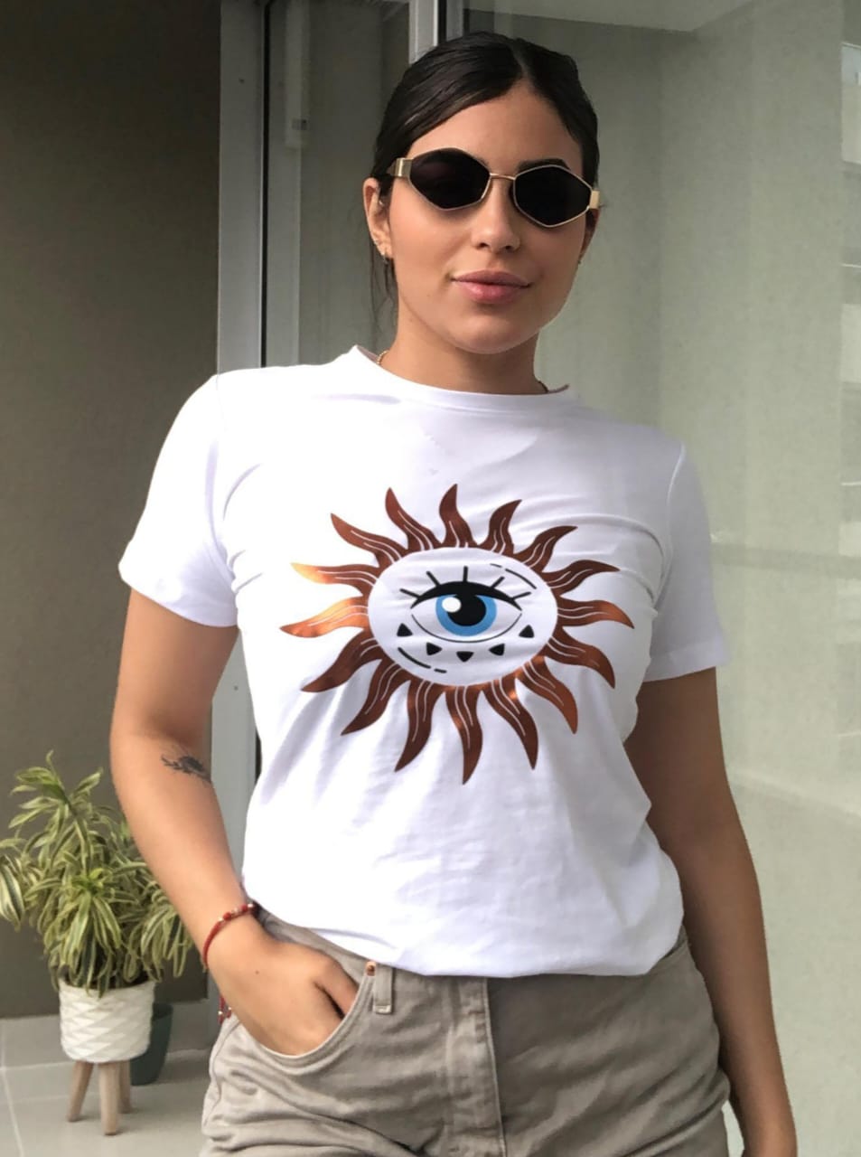 Camiseta Dama Mal de Ojo Cobre Metalizado