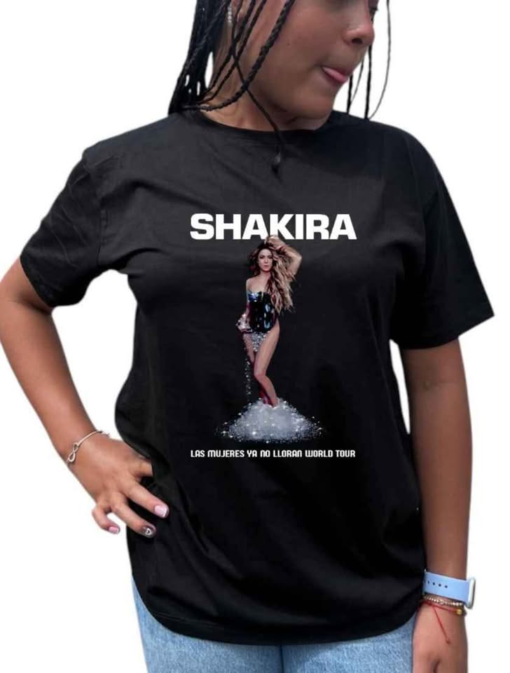 Camiseta Dama Shakira Las Mujeres Ya No Lloran World Tour - Imagen 3