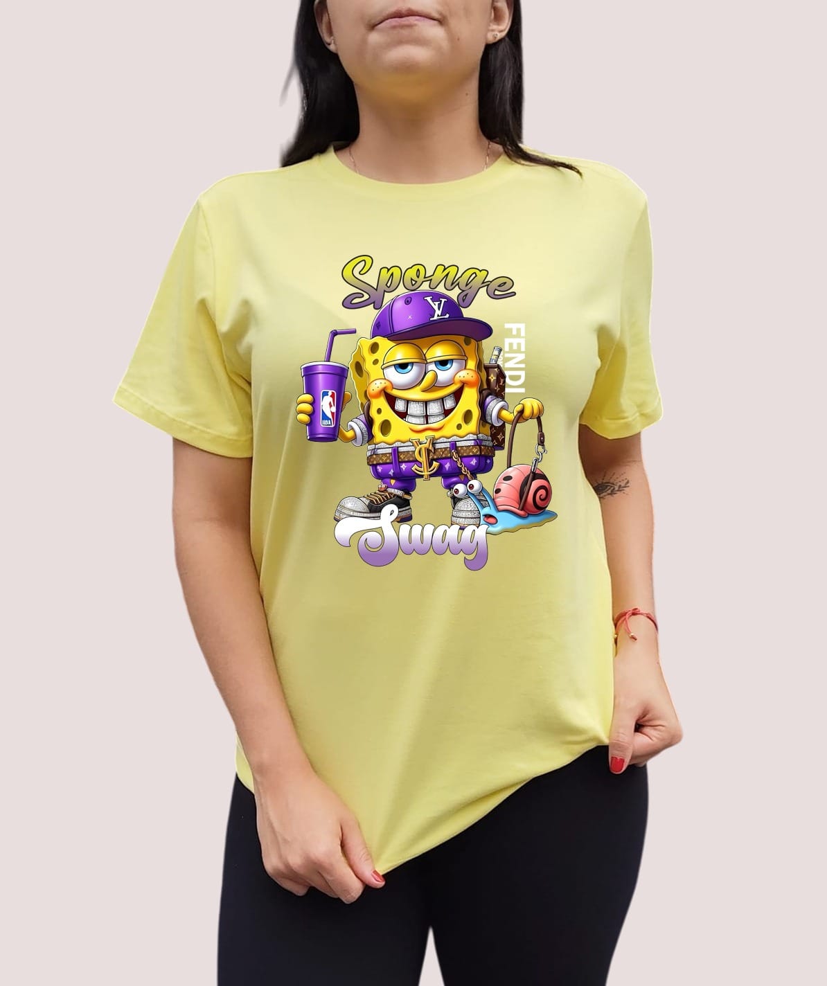 Camiseta Dama Sponge Swag - Imagen 2